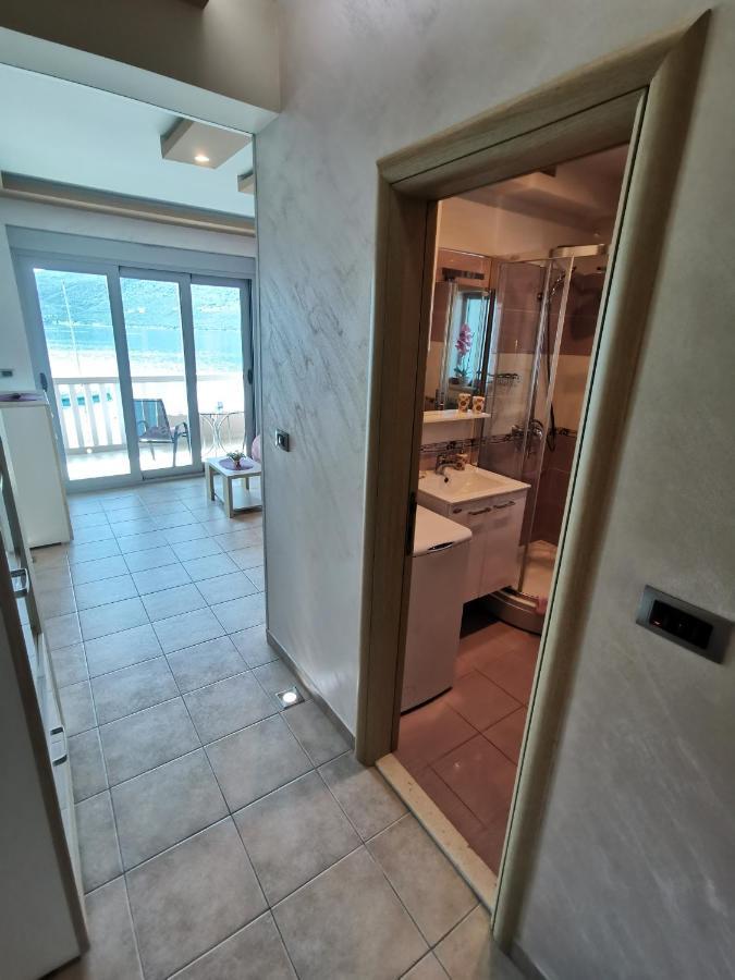 Vila Jadranka Apartments Херцег-Нови Экстерьер фото